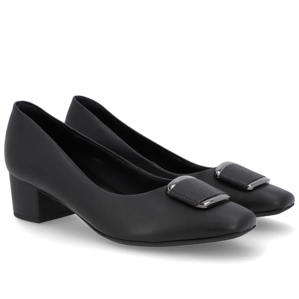 Scarpin Couro Preto Salto Bloco Enfeite