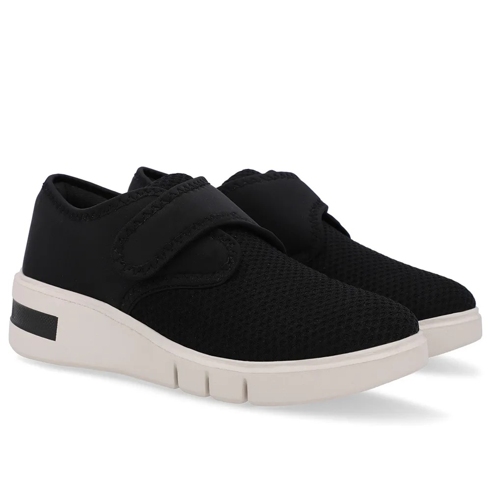 Tênis Tecido Elastano Preto com Tecnologia Pés Sensíveis Sola Branca com Velcro