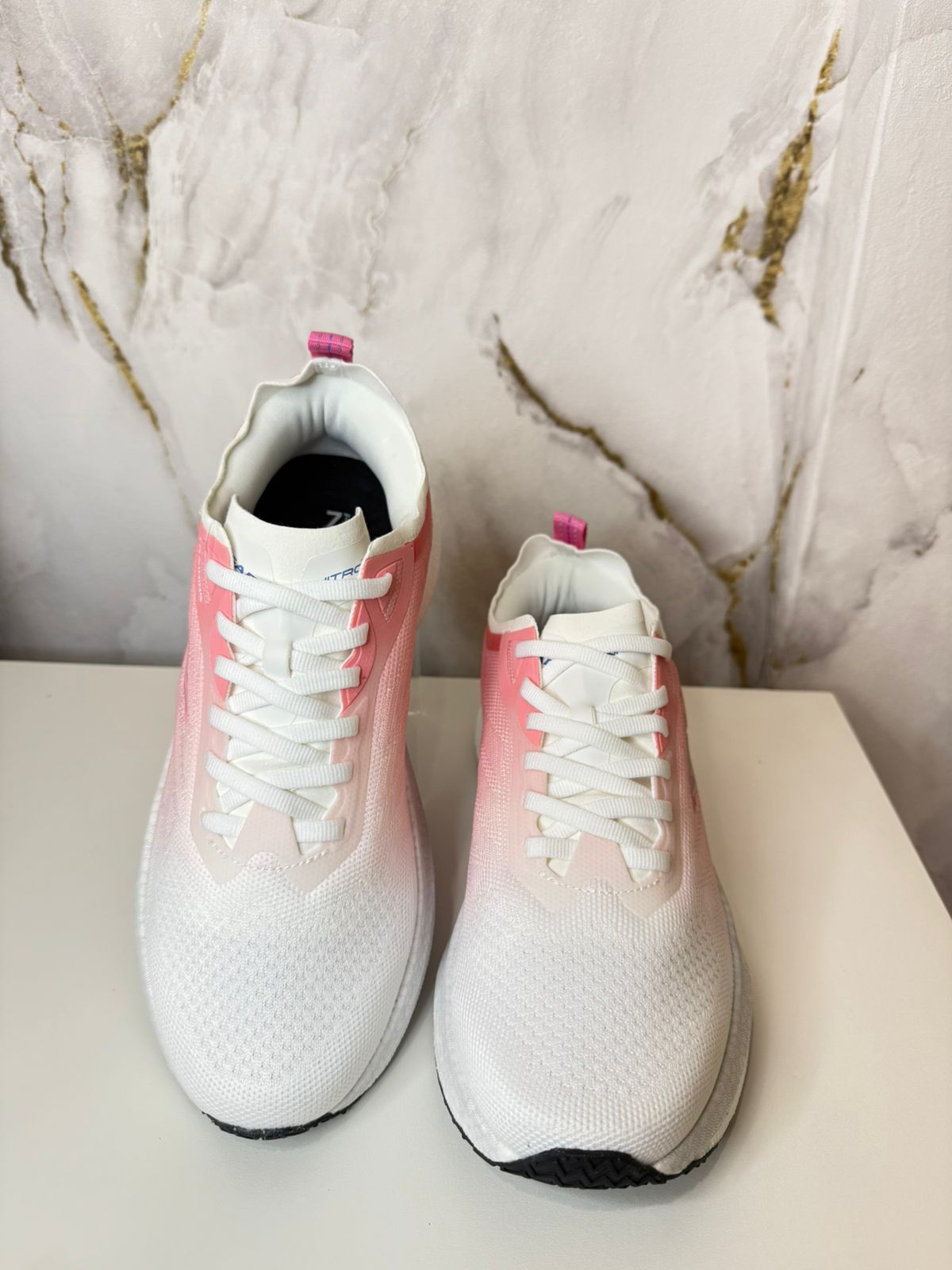 Tênis pegada cabedal vermelho